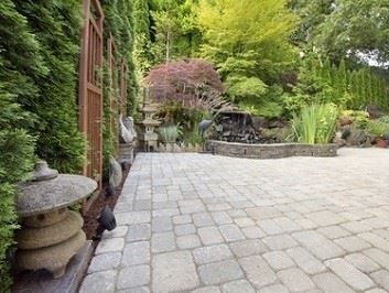 The Benefits of Custom Patios for Your Outdoor Space